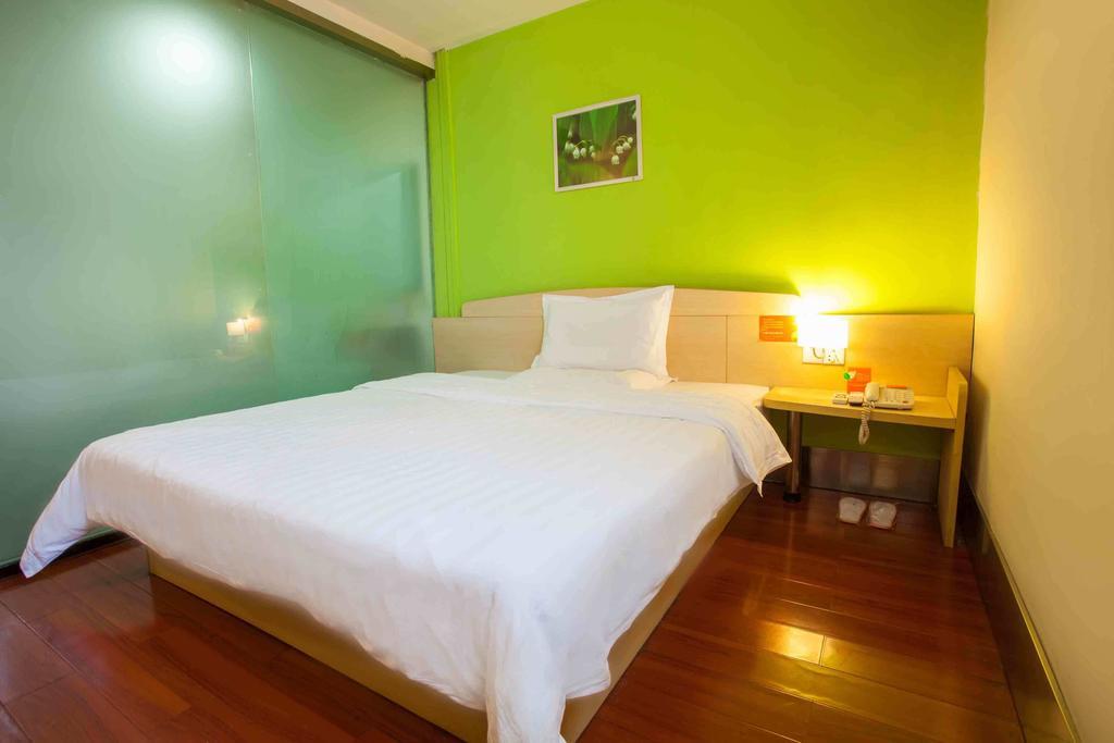 7Days Inn Guangzhou Gangding Longkou XI Road Kanton Zimmer foto