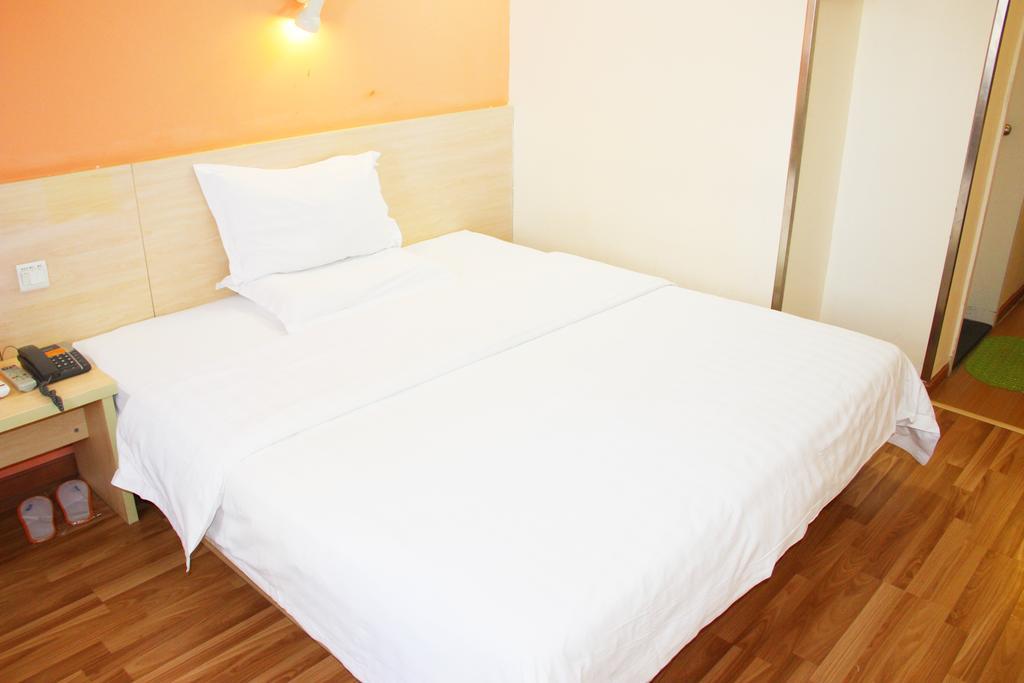 7Days Inn Guangzhou Gangding Longkou XI Road Kanton Exterior foto