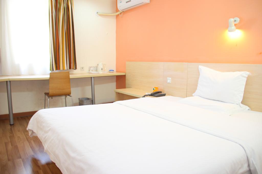 7Days Inn Guangzhou Gangding Longkou XI Road Kanton Exterior foto